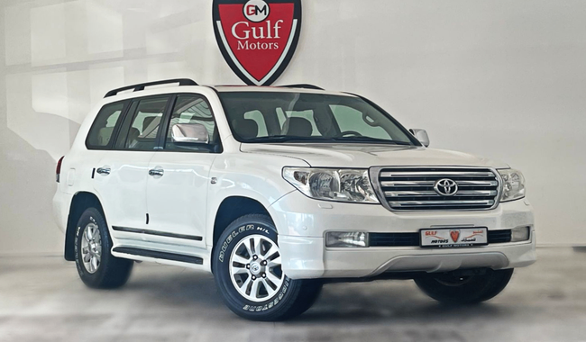 Подержанный Toyota Land Cruiser 200 Series, 4.0 л, 2010 в Дубае от Gulf Motors Белый цвет. GCC | AUTO.AE
