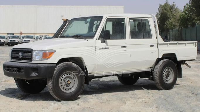Новый Toyota Land Cruiser 70 Series Рестайлинг 2, 4.2 л, 2023 в Дубае от Falcons GT Motors FZCO Белый цвет. Other | AUTO.AE