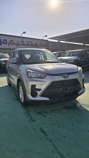 New Toyota Raize I, 996 l, 2023 in Dubai by Mohamed Hakim Motors, Silver color. GCC Specs | AUTO.AE
