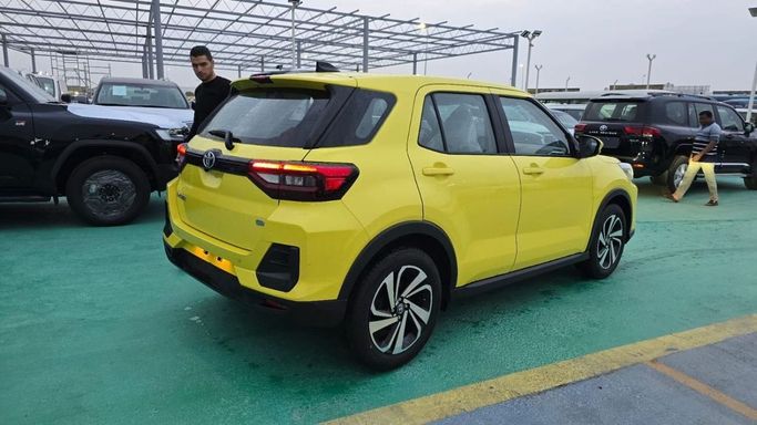 New Toyota Raize I, 996 l, 2023 in Dubai by Mohamed Hakim Motors, Yellow color. GCC Specs | AUTO.AE