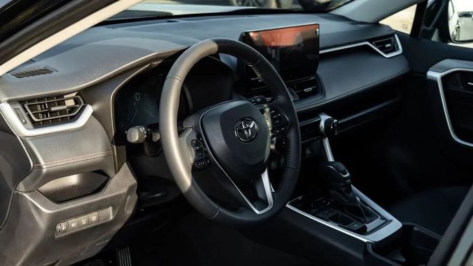 New Toyota RAV4 V (XA50), 2.5 l, 2024 in Dubai by Altass Motors, Black color. Other | AUTO.AE