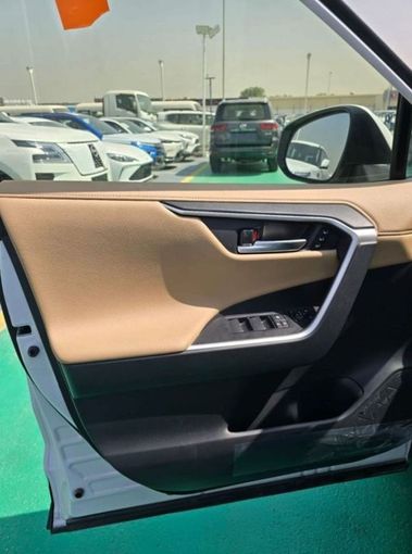 New Toyota RAV4 V (XA50), 2.5 l, 2024 in Dubai by Mohamed Hakim Motors, White color. GCC Specs | AUTO.AE