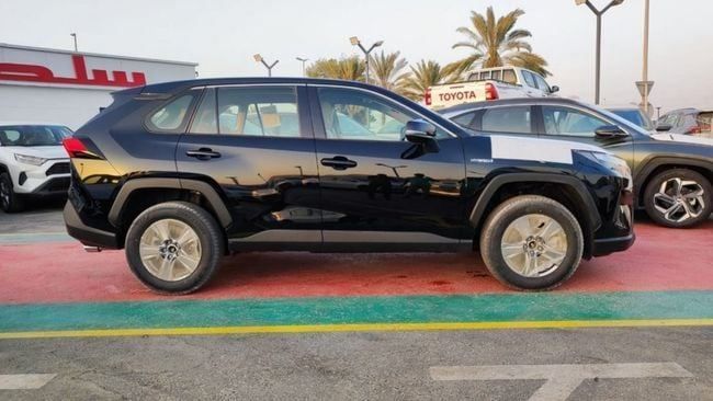 New Toyota RAV4 V (XA50), 2.5 l, 2023 in Dubai by Soltan Auto, Black color. GCC Specs | AUTO.AE