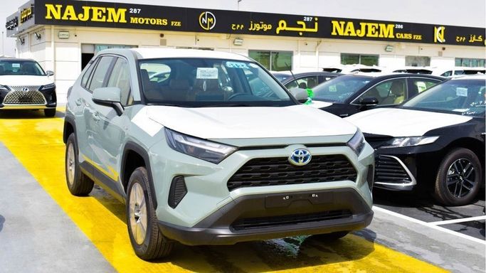 Новый Toyota RAV4 V (XA50), 2.5 л, 2023 в Дубае от Najem Motors Зеленый цвет. GCC | AUTO.AE