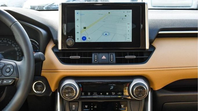 Новый Toyota RAV4 V (XA50), 2.5 л, 2023 в Дубае от Najem Motors Белый цвет. GCC | AUTO.AE