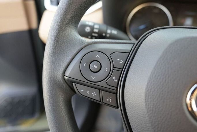 Новый Toyota RAV4 V (XA50), 2.5 л, 2023 в Дубае от Najem Motors Зеленый цвет. GCC | AUTO.AE