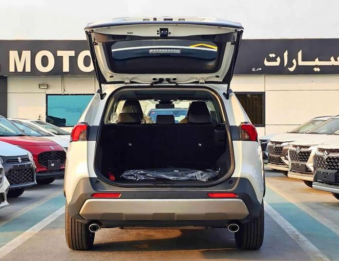 Новый Toyota RAV4 V (XA50), 2.5 л, 2025 в Дубае от SK Motors Белый цвет. Other | AUTO.AE