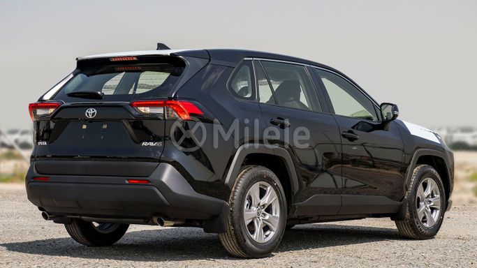 Новый Toyota RAV4 VI (XA60), 2.5 л, 2025 в Дубае от Milele Черный цвет. Other | AUTO.AE