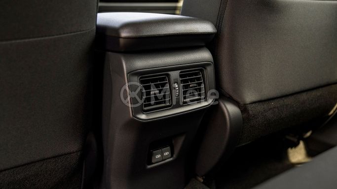 Новый Toyota RAV4 VI (XA60), 2.5 л, 2025 в Дубае от Milele Черный цвет. Other | AUTO.AE