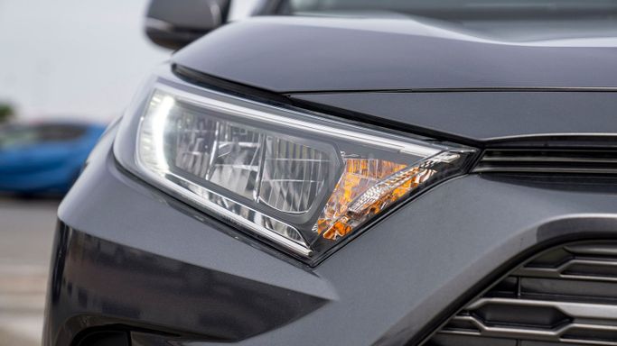 جديدة Toyota RAV4 V (XA50), 2.0 l, 2024 في في دبي من Milele، اللون رمادي. أخرى | AUTO.AE