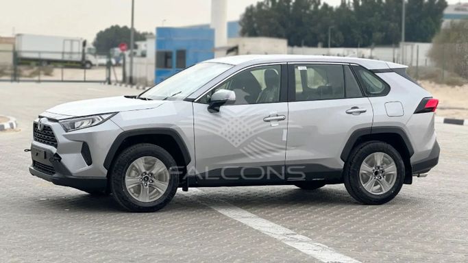Новый Toyota RAV4 V (XA50), 2.5 л, 2025 в Дубае от Falcons GT Motors FZCO Белый цвет. Other | AUTO.AE
