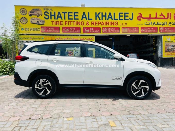 Подержанный Toyota Rush II, 1.5 л, 2019 в Дубае от Alhamd Motors Белый цвет. GCC | AUTO.AE
