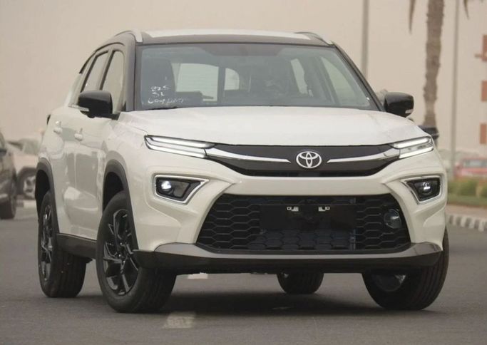 New Toyota Urban Cruiser III, 1.5 l, 2023 in Dubai by Mohamed Hakim Motors, White color. GCC Specs | AUTO.AE