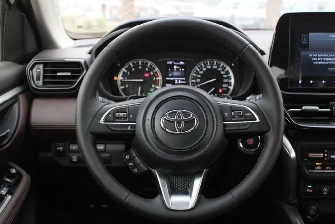 New Toyota Urban Cruiser III, 1.5 l, 2023 in Dubai by Mohamed Hakim Motors, White color. GCC Specs | AUTO.AE