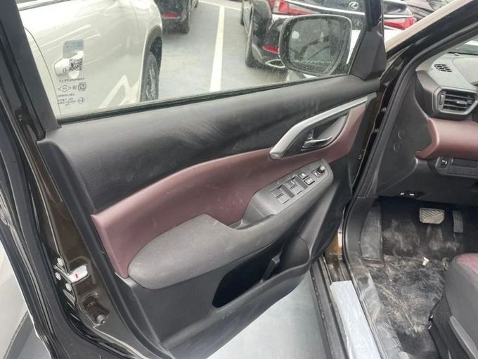 New Toyota Urban Cruiser III, 1.5 l, 2023 in Dubai by Mohamed Hakim Motors, Brown color. GCC Specs | AUTO.AE