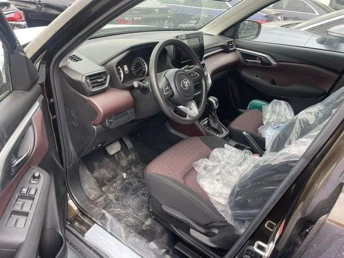 New Toyota Urban Cruiser III, 1.5 l, 2023 in Dubai by Mohamed Hakim Motors, Brown color. GCC Specs | AUTO.AE
