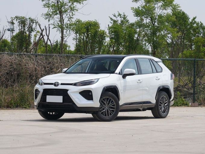 New Toyota Wildlander, 2.0 l, 2024 in Dubai by Mohamed Hakim Motors, White color. Chinese Specs | AUTO.AE