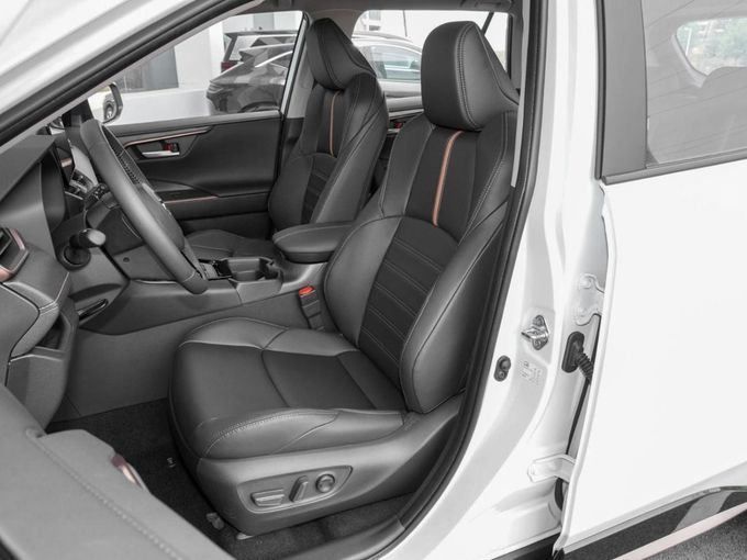 New Toyota Wildlander, 2.0 l, 2024 in Dubai by Mohamed Hakim Motors, White color. Chinese Specs | AUTO.AE