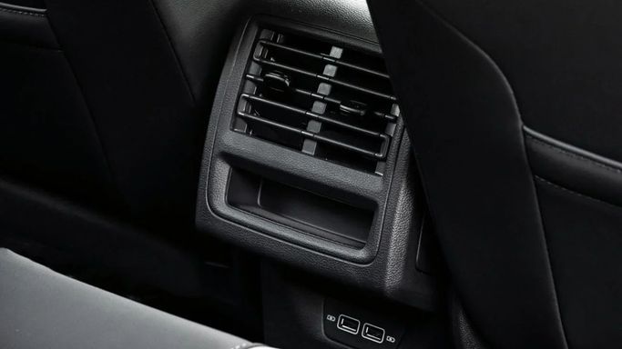 New Volkswagen Golf VIII Facelift, 1.5 l, 2024 in Dubai by Altass Motors, White color. Other | AUTO.AE