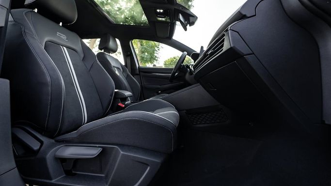 New Volkswagen Golf VIII Facelift, 1.5 l, 2024 in Dubai by Altass Motors, White color. Other | AUTO.AE
