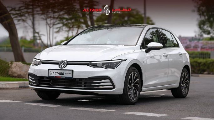 New Volkswagen Golf VIII Facelift, 1.5 l, 2025 in Dubai by Altass Motors, White color. Other | AUTO.AE