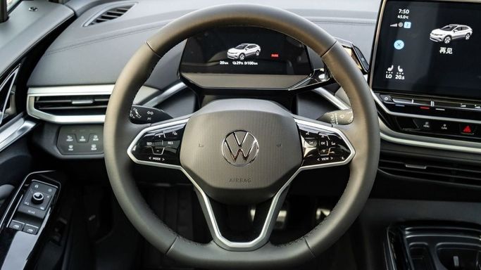 New Volkswagen ID.4, 2020 in Dubai by Altass Motors, White color. Other | AUTO.AE