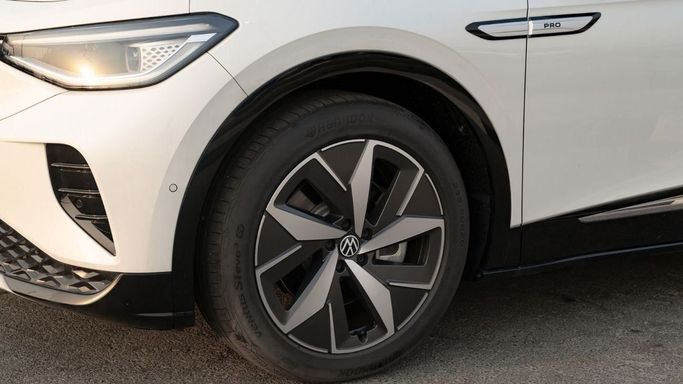 New Volkswagen ID.4, 2020 in Dubai by Altass Motors, White color. Other | AUTO.AE