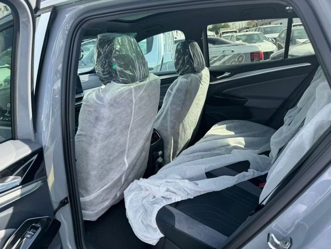 New Volkswagen ID.4, 2023 in Dubai by Mohamed Hakim Motors, Grey color. Other | AUTO.AE