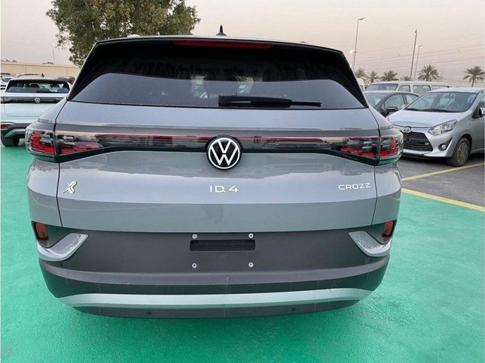 New Volkswagen ID.4, 2022 in Dubai by Mohamed Hakim Motors, Grey color. GCC Specs | AUTO.AE