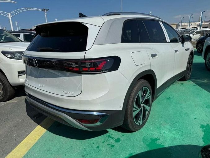 Новый Volkswagen ID.6, 2023 в Дубае от Mohamed Hakim Motors Белый цвет. Other | AUTO.AE