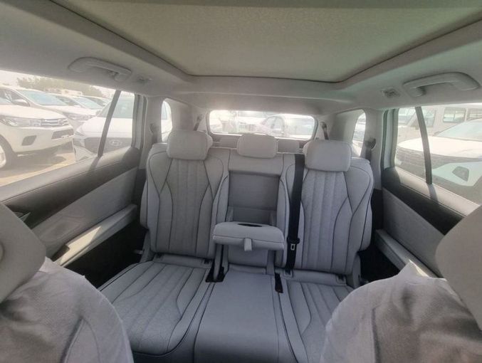 Новый Volkswagen ID.6, 2023 в Дубае от Mohamed Hakim Motors Белый цвет. Other | AUTO.AE
