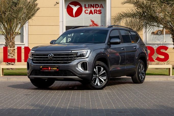 Used Volkswagen Teramont I Facelift, 2.0 l, 2024 in Dubai by Linda Cars, Grey color. GCC Specs | AUTO.AE