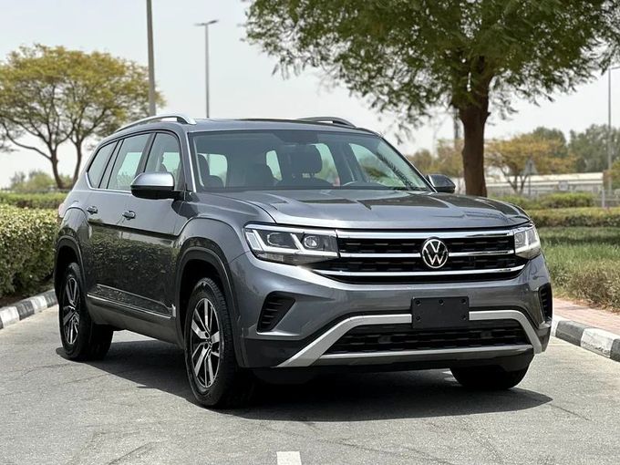 Used Volkswagen Teramont I Facelift, 3.6 l, 2021 in Dubai by Alta Class Motors, Grey color. GCC Specs | AUTO.AE