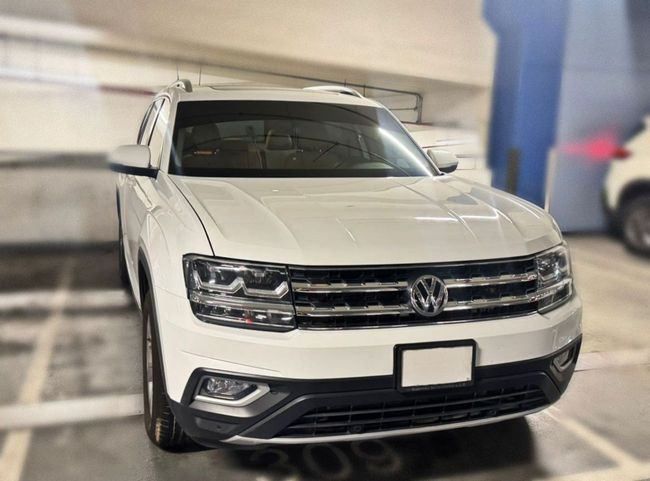 Подержанный Volkswagen Teramont I, 2.0 л, 2019 в Дубае от Gulf Motors Белый цвет. GCC | AUTO.AE