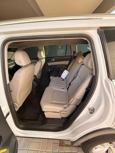 Подержанный Volkswagen Teramont I, 2.0 л, 2019 в Дубае от Gulf Motors Белый цвет. GCC | AUTO.AE