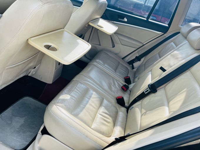 Подержанный Volkswagen Tiguan I Рестайлинг, 2.0 л, 2012 в Дубае Черный цвет. GCC | AUTO.AE