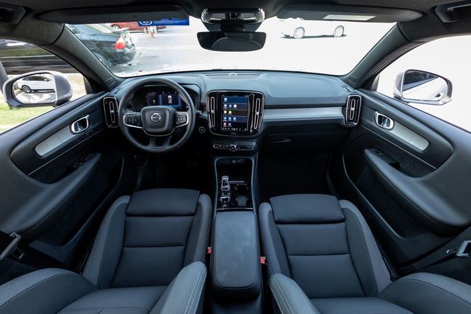 New Volvo XC40 I Facelift, 2.0 l, 2024 in Dubai by Linda Cars, Silver color. Chinese Specs | AUTO.AE