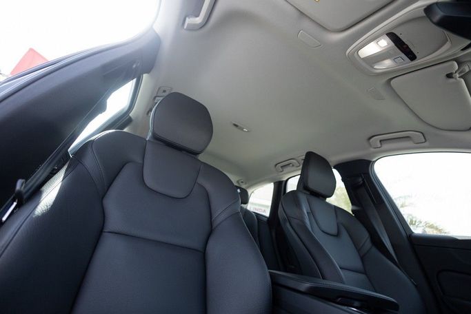 Подержанный Volvo XC60 II Рестайлинг, 2.0 л, 2023 в Дубае от Linda Cars Черный цвет. GCC | AUTO.AE