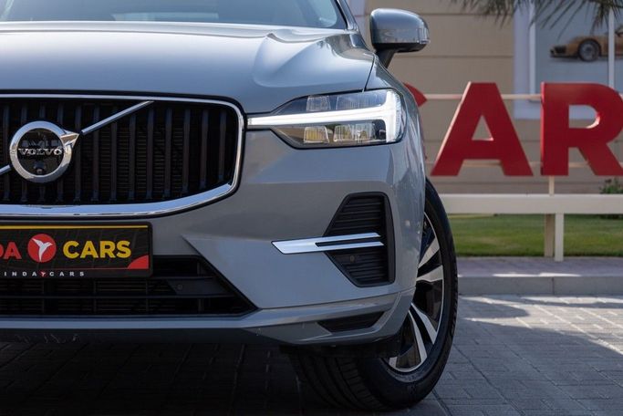 Подержанный Volvo XC60 II Рестайлинг, 2.0 л, 2024 в Дубае от Linda Cars Серый цвет. GCC | AUTO.AE