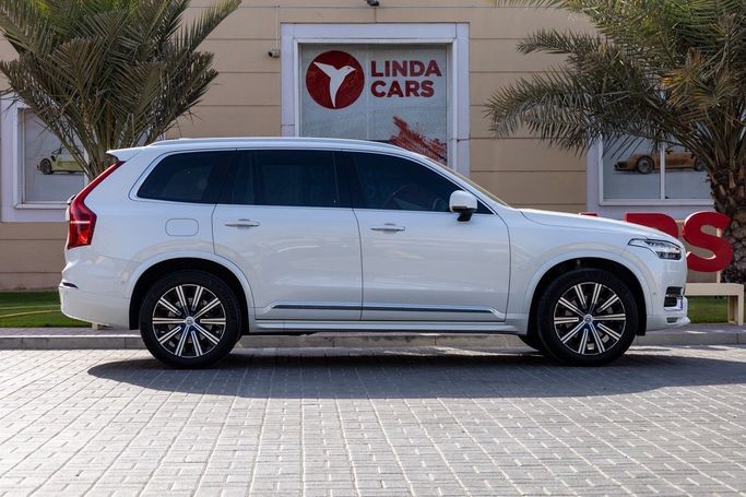 Подержанный Volvo XC90 II Рестайлинг, 2.0 л, 2023 в Дубае от Linda Cars Белый цвет. GCC | AUTO.AE