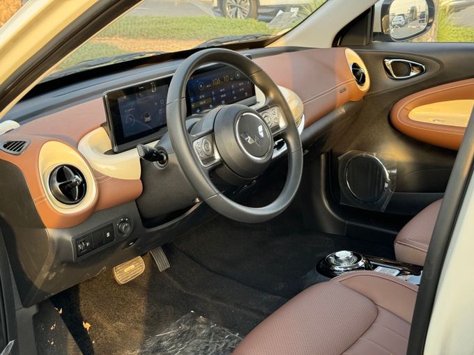 New Wuling Binguo, 2025 in Dubai by MENAMOTORS, White color. Chinese Specs | AUTO.AE