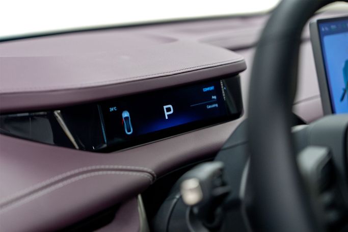 Новый Xiaomi SU7, 2024 в Дубае от PUPIL OF FATE MOTORS Голубой цвет. Other | AUTO.AE