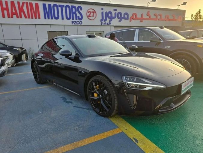 Новый Xiaomi SU7 Ultra, 2024 в Дубае от Mohamed Hakim Motors Черный цвет. Китайская | AUTO.AE