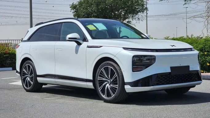 Новый Xpeng G9, 2024 в Дубае от Alwan Global Cars Белый цвет. Other | AUTO.AE