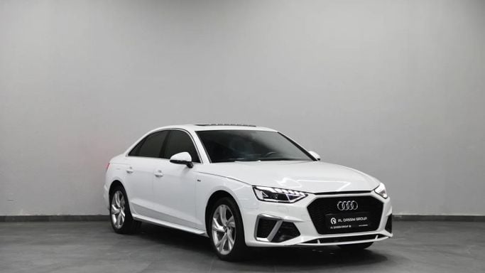 Подержанный Audi A4 40 TFSI V (B9) Рестайлинг, 2.0 л, 2020 в Шардже от Al Qassem Cars Trading Белый цвет. Корейская | AUTO.AE