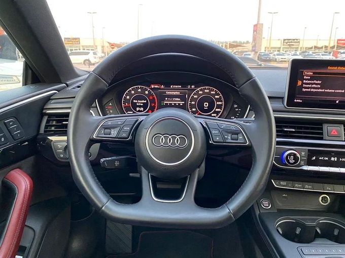 Подержанный Audi A5 40 TFSI II (F5) Рестайлинг, 2.0 л, 2019 в Шардже от Ahmad alkhodari Motors Черный цвет. GCC | AUTO.AE