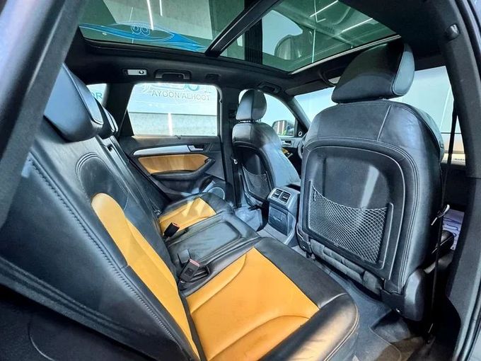 Used Audi Q5 I (8R) Facelift, 3.0 l, 2015 in Sharjah by Ayoon Alhoot Motors, Grey color. GCC Specs | AUTO.AE