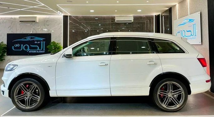 Used Audi Q7 I (4L) Facelift, 4.2 l, 2014 in Sharjah by Ayoon Alhoot Motors, White color. GCC Specs | AUTO.AE