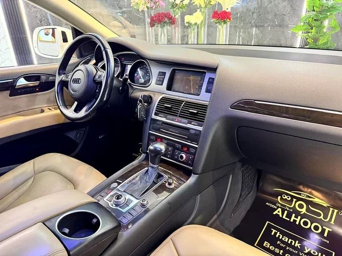 Used Audi Q7 I (4L) Facelift, 3.0 l, 2014 in Sharjah by Ayoon Alhoot Motors, White color. GCC Specs | AUTO.AE