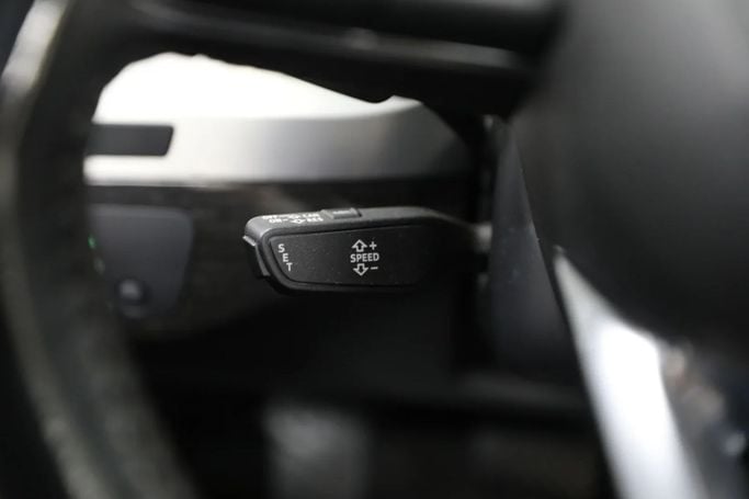 Подержанный Audi Q7 II (4M), 3.0 л, 2017 в Шардже от Al Qassem Cars Trading Белый цвет. GCC | AUTO.AE